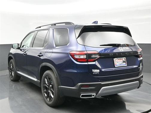 2025 Honda Pilot Touring 8-Passenger