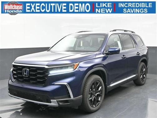 2025 Honda Pilot Touring 8-Passenger