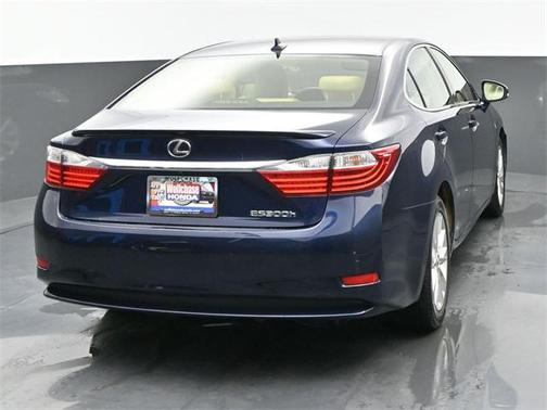 2013 Lexus ES 300h Base