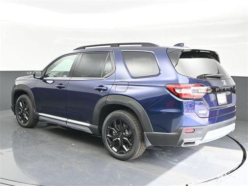 2025 Honda Pilot Touring 8-Passenger