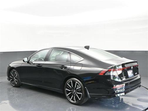 2025 Honda Accord Touring 2.0T