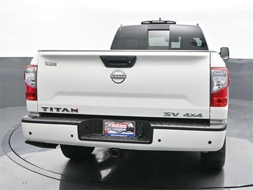 2024 Nissan Titan SV
