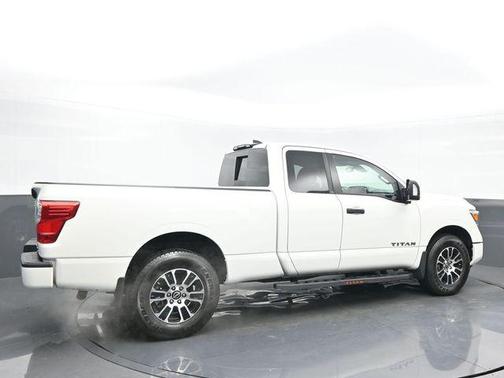 Glacier White 2024 Nissan Titan SV