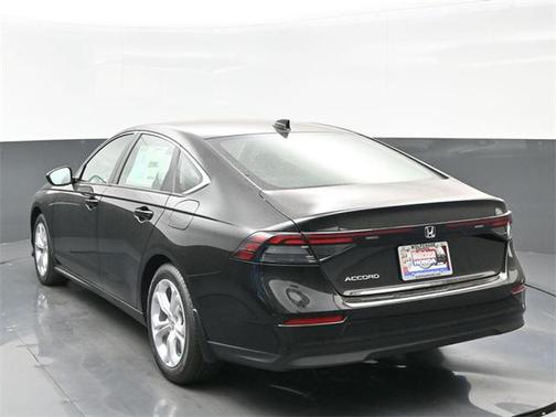 2025 Honda Accord LX 1.5T