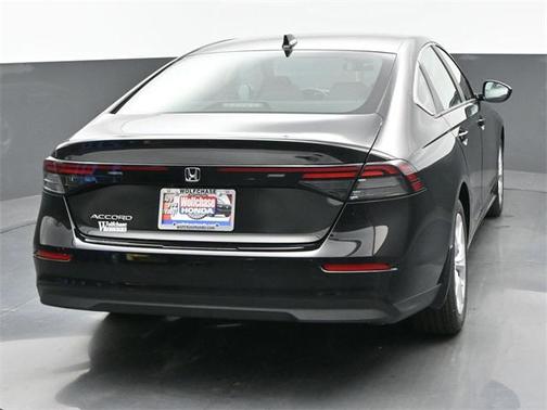 2025 Honda Accord LX 1.5T