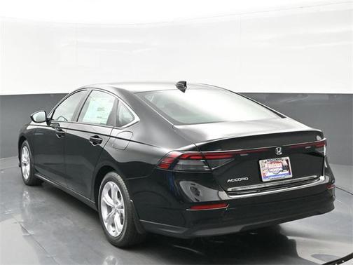 2025 Honda Accord LX 1.5T