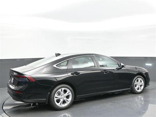 2025 Honda Accord LX 1.5T
