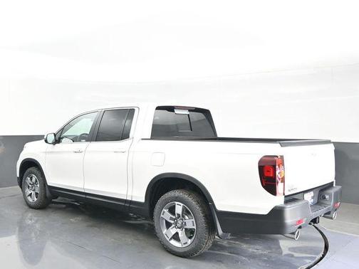 Platinum White Pearl 2026 Honda Ridgeline RTL