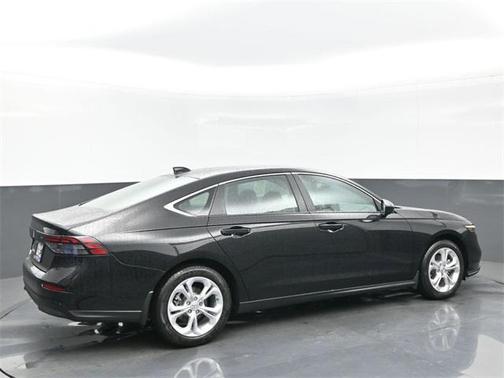 2025 Honda Accord LX 1.5T