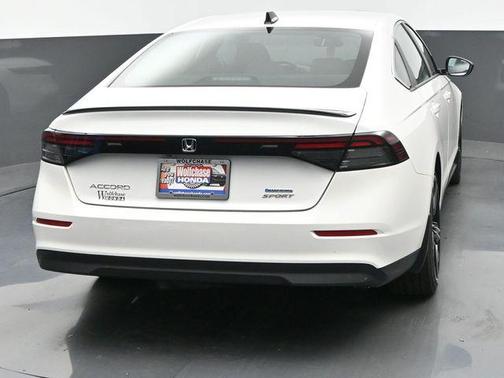 Platinum White Pearl 2025 Honda Accord Hybrid Sport