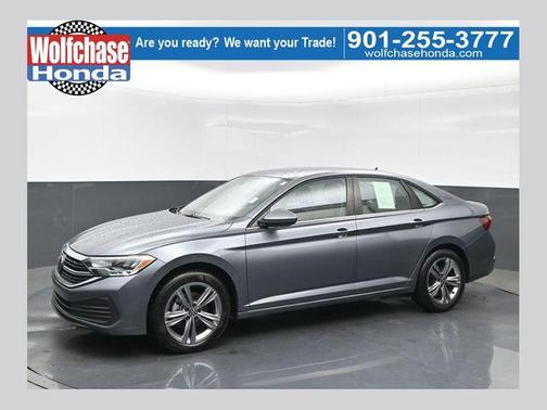 Platinum Gray Metallic 2022 Volkswagen Jetta 1.5T SE