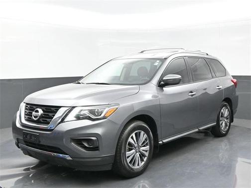 2020 Nissan Pathfinder S