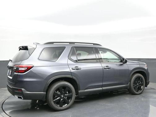 Modern Steel Metallic 2025 Honda Pilot Black Edition