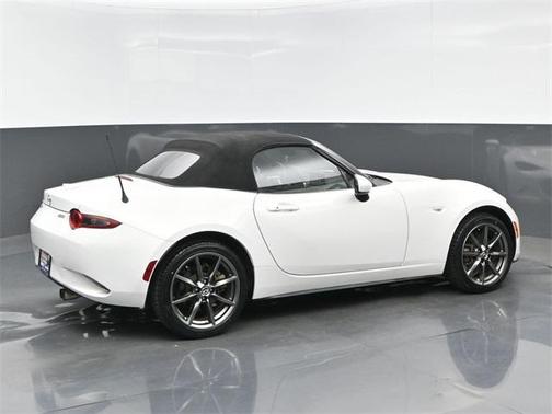 2016 Mazda MX-5 Miata Grand Touring