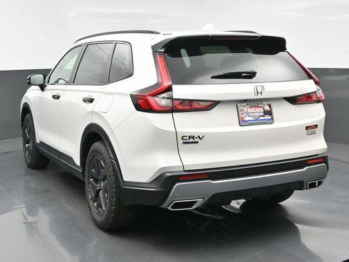 Platinum White Pearl 2026 Honda CR-V Hybrid TrailSport AWD