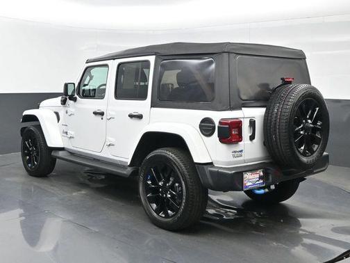 Bright White Clearcoat 2023 Jeep Wrangler 4xe Sahara