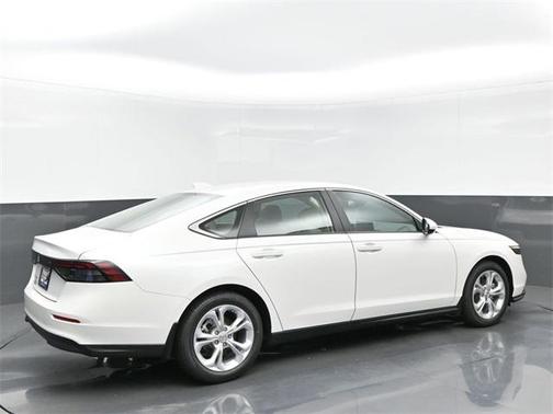 2025 Honda Accord LX 1.5T