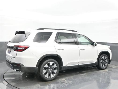 2026 Honda Pilot Touring 8-Passenger