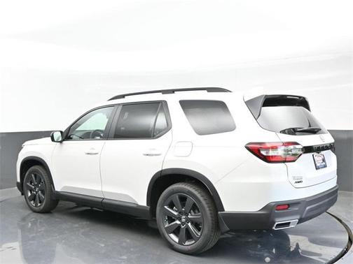 2025 Honda Pilot Sport