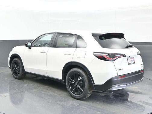 Platinum White Pearl 2026 Honda HR-V Sport