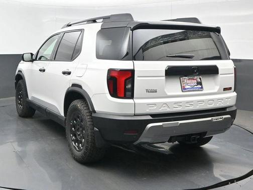 Platinum White Pearl 2026 Honda Passport TrailSport Elite Blackout