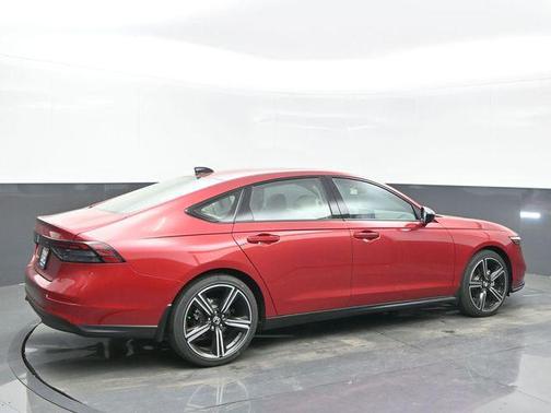 Radiant Red Metallic 2026 Honda Accord SE