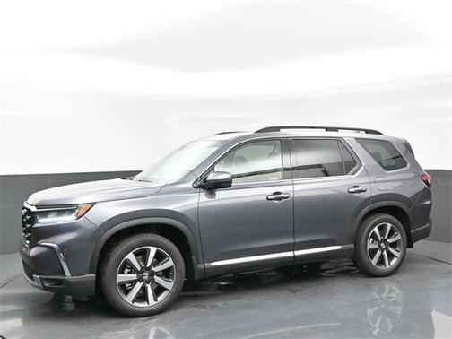 2025 Honda Pilot Touring 8-Passenger