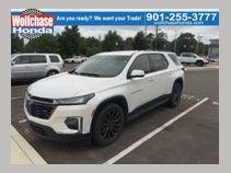 Iridescent Pearl Tricoat 2022 Chevrolet Traverse RS