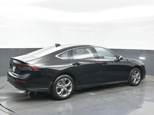 Crystal Black Pearl 2024 Honda Accord EX