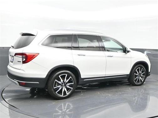 2020 Honda Pilot Touring 8-Passenger