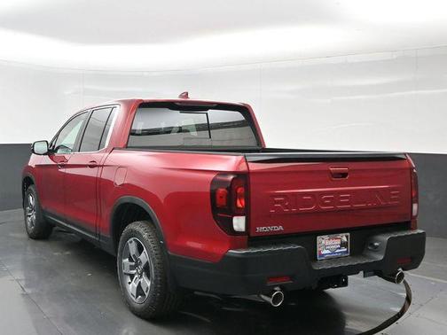 Radiant Red Metallic II 2026 Honda Ridgeline RTL