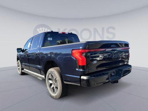 2025 Ford F-150 Lightning LARIAT