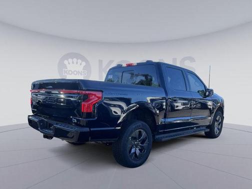 2025 Ford F-150 Lightning LARIAT