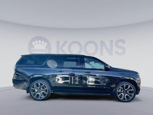 2025 Chevrolet Suburban RST