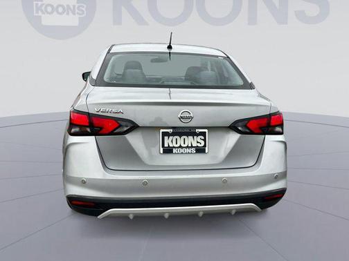 2020 Nissan Versa 1.6 S