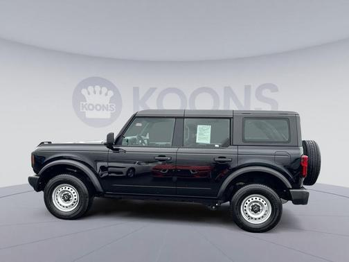 SHADOW BLACK 2025 Ford Bronco Base