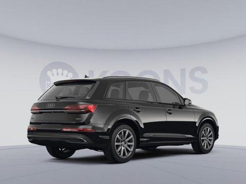 2022 Audi Q7 45 Premium