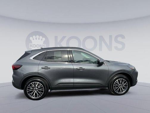 2025 Ford Escape PHEV Base