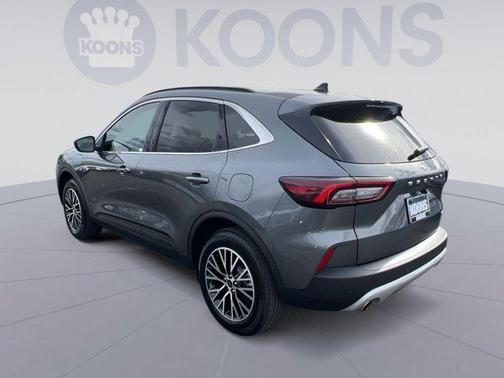 2025 Ford Escape PHEV Base