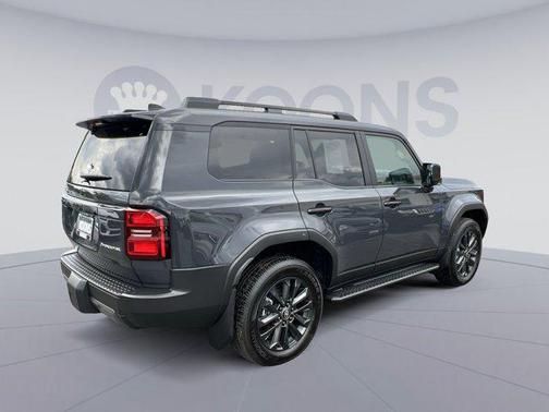 2025 Toyota Land Cruiser Base