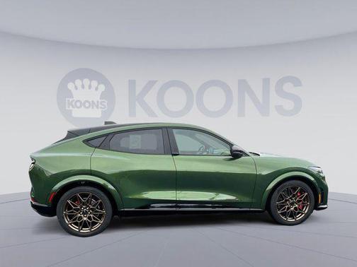 2025 Ford Mustang Mach-E GT