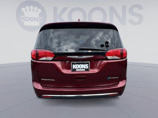 2018 Chrysler Pacifica Hybrid Limited