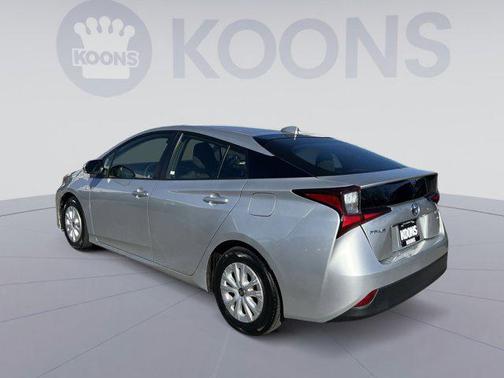 2022 Toyota Prius L
