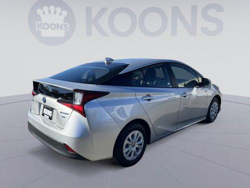 2022 Toyota Prius L