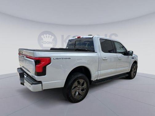 2024 Ford F-150 Lightning LARIAT