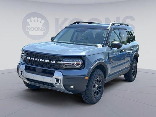 AZURE GRAY METALLIC TRI-COAT 2026 Ford Bronco Sport Badlands