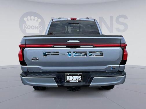 2022 Ford F-150 Lightning Platinum