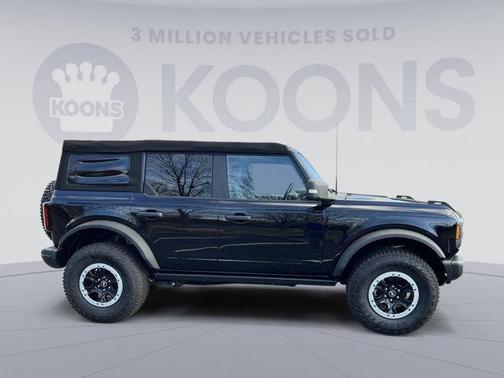 2022 Ford Bronco Badlands