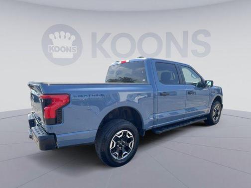 2023 Ford F-150 Lightning Pro