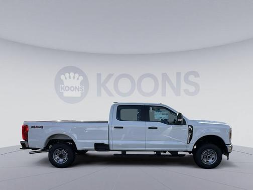 OXFORD WHITE 2026 Ford F-350 XL
